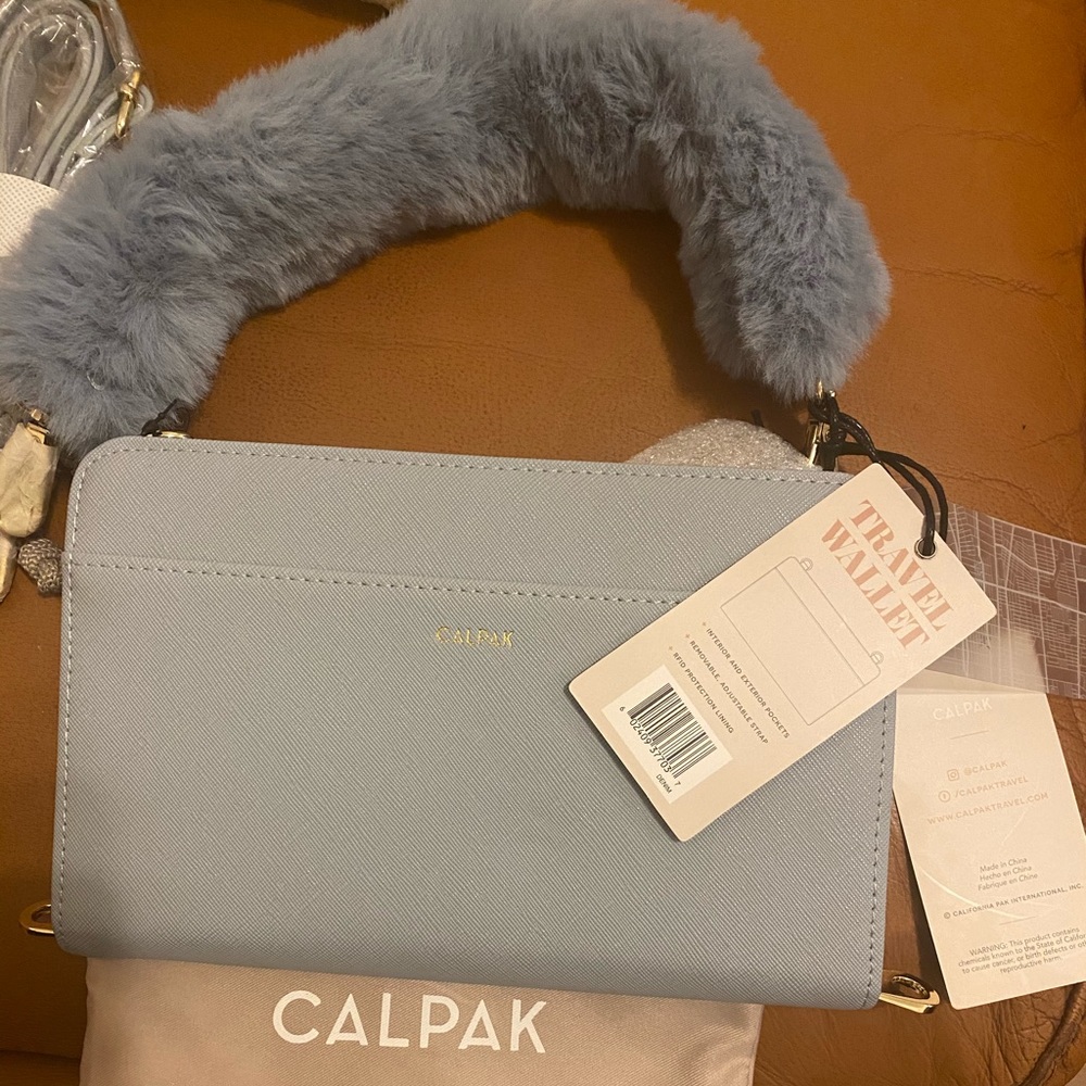 CALPAK Travel Wallet